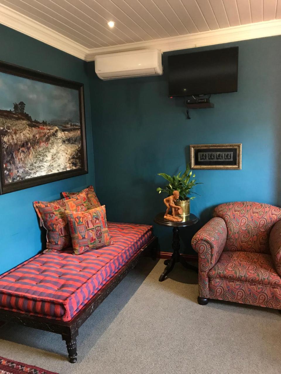 The Crown Guest House Бетлехем Экстерьер фото
